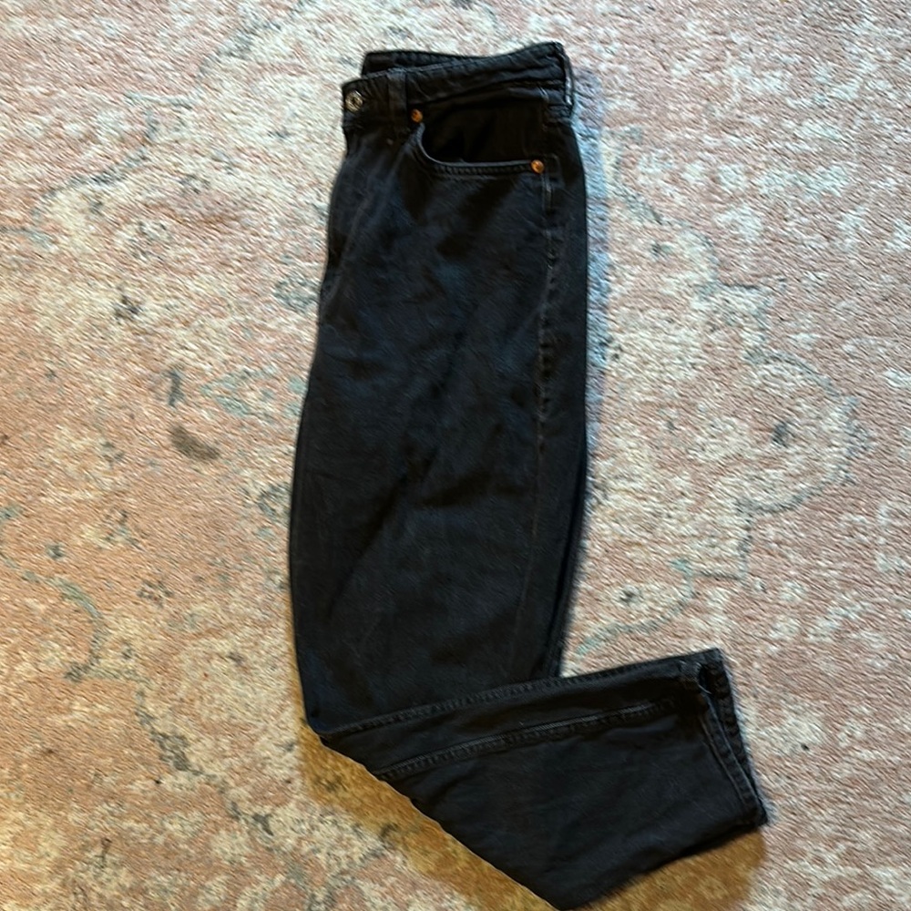 Women's Black Straight Leg Jeans